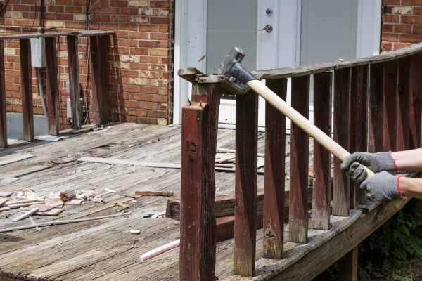 Deck Demolition Service in Moses Lake