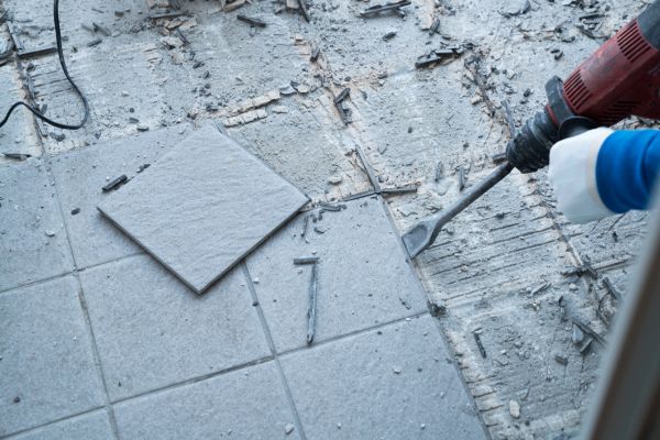Flooring Removal Service in Moses Lake