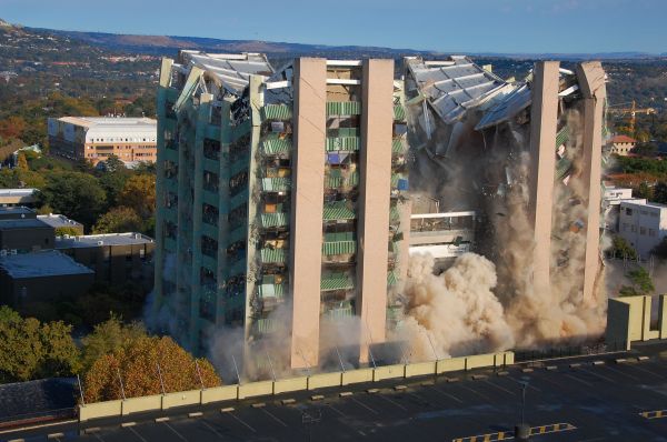 Building Removal in Moses Lake